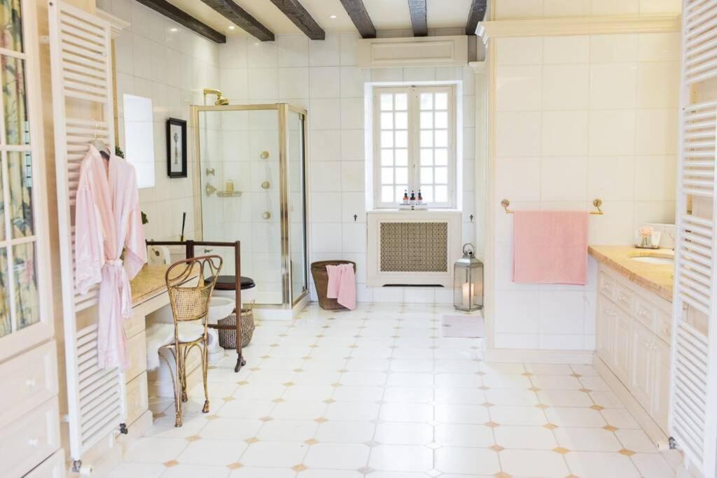 Château La Carrière Saint-Cyprien  Extérieur photo