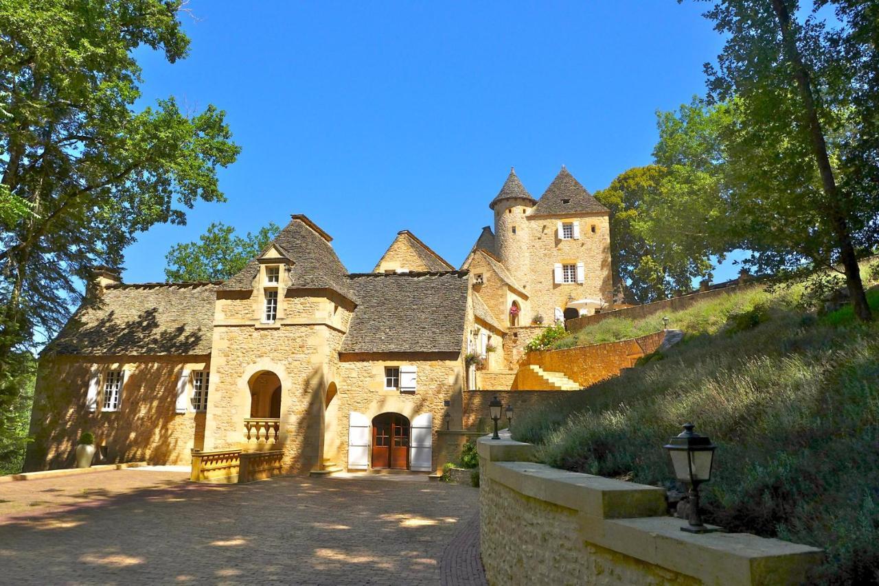 Château La Carrière Saint-Cyprien  Extérieur photo
