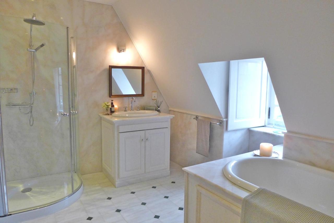 Château La Carrière Saint-Cyprien  Extérieur photo