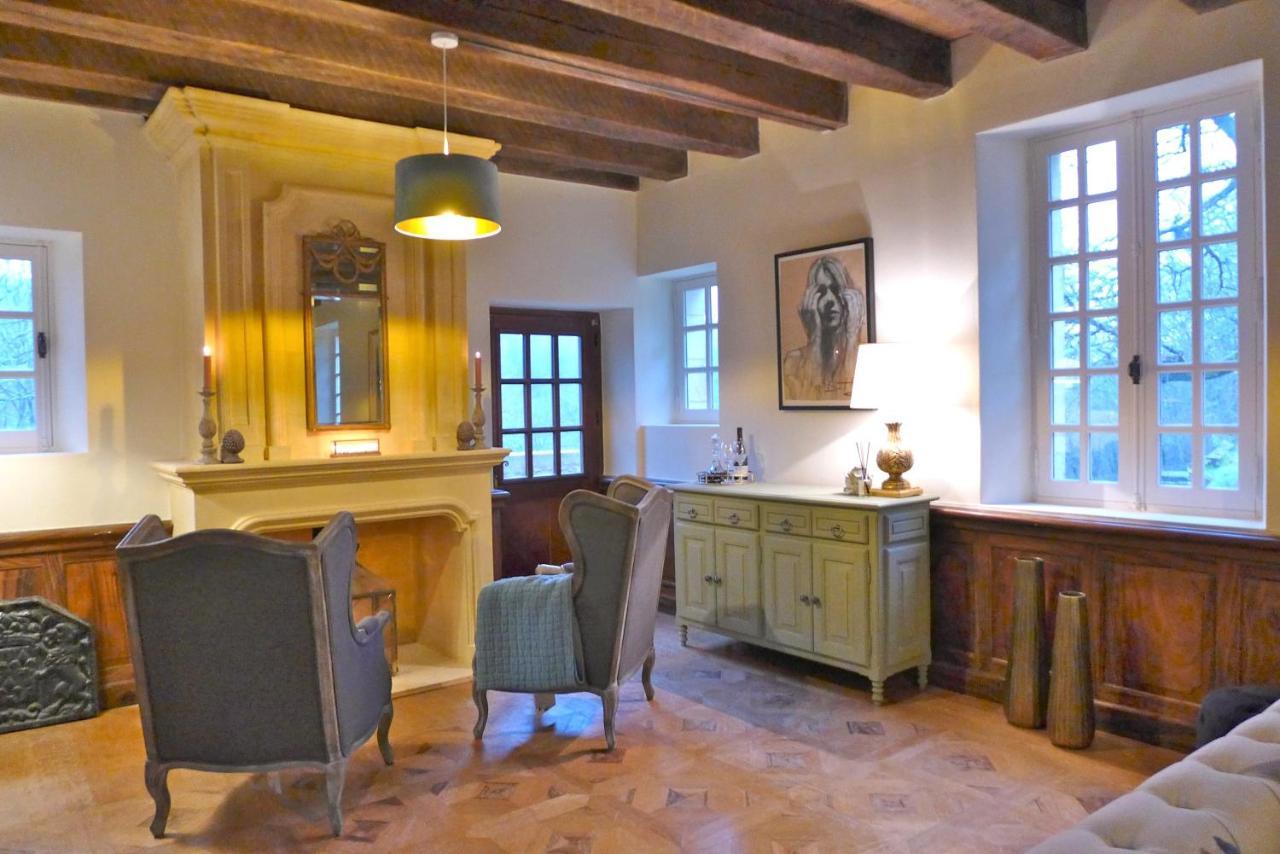 Château La Carrière Saint-Cyprien  Extérieur photo