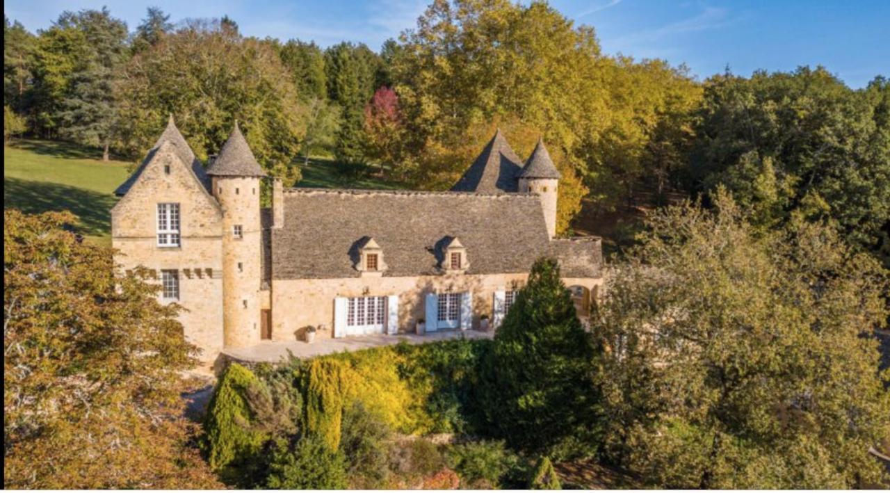 Château La Carrière Saint-Cyprien  Extérieur photo